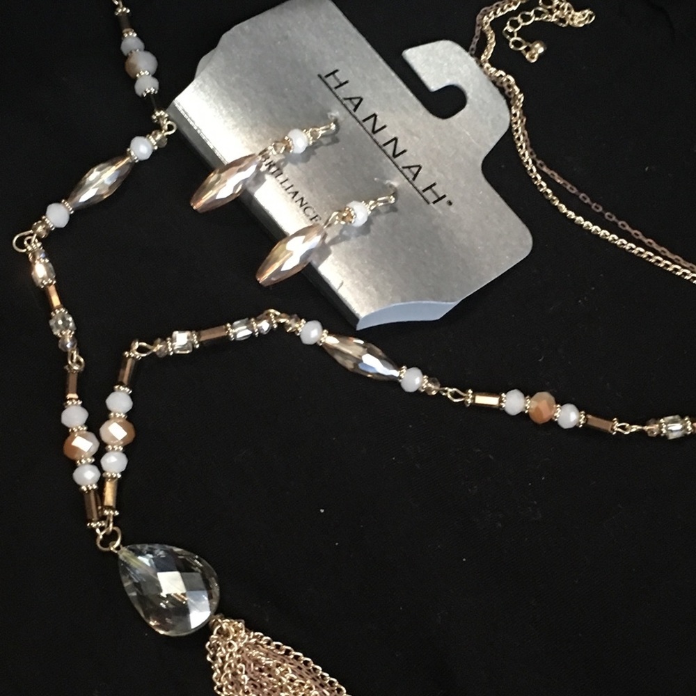 Hannah beautiful necklace earrings‎